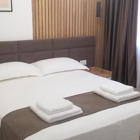 2A Near Blloku Area Apartment Τίρανα Εξωτερικό φωτογραφία