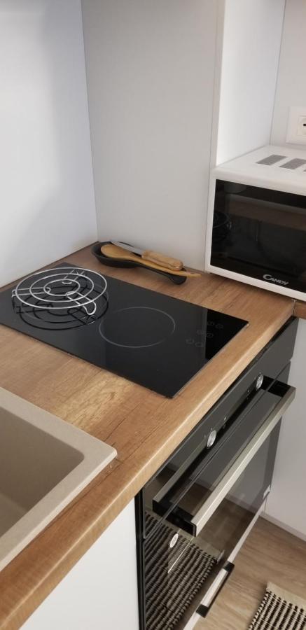 2A Near Blloku Area Apartment Τίρανα Εξωτερικό φωτογραφία